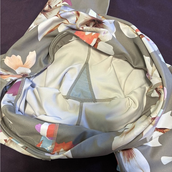 Athleta 7/8 Elation Paradise Leggings Size L Worn 2x - Picture 4 of 5